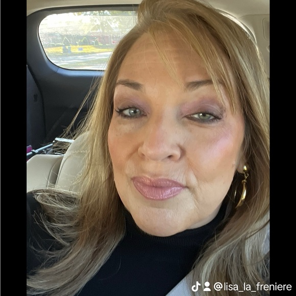 Meet your Posher, Lisa - Picture 14 of 14